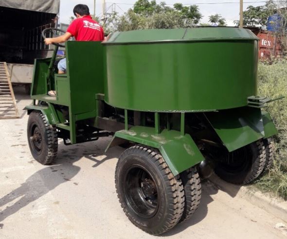 d&ograve;ng m&aacute;y trộn b&ecirc; t&ocirc;ng tự h&agrave;nh c&oacute; người l&aacute;i do lạc hồng s&aacute;ng chế